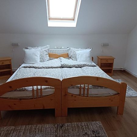 Narcisz B&B Corund  Eksteriør bilde