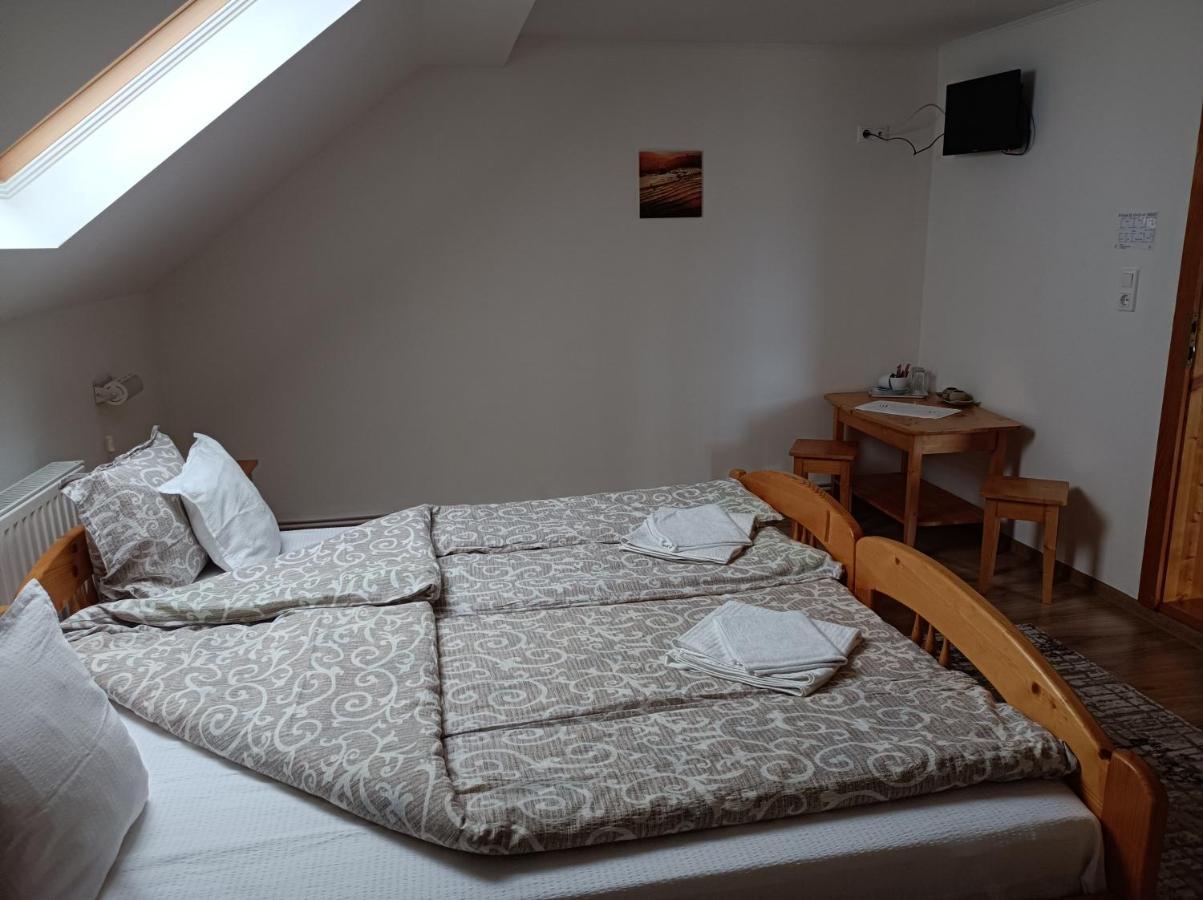 Narcisz B&B Corund  Eksteriør bilde