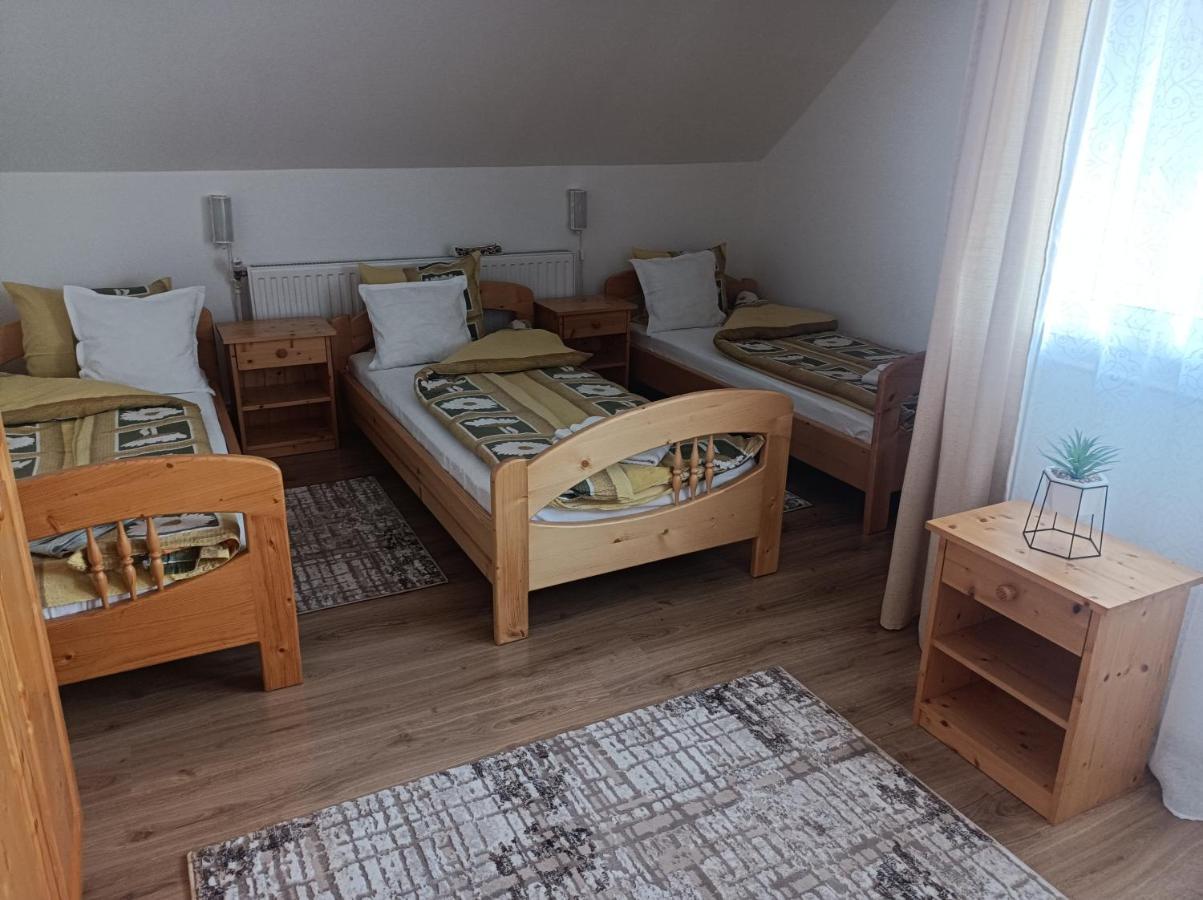 Narcisz B&B Corund  Eksteriør bilde