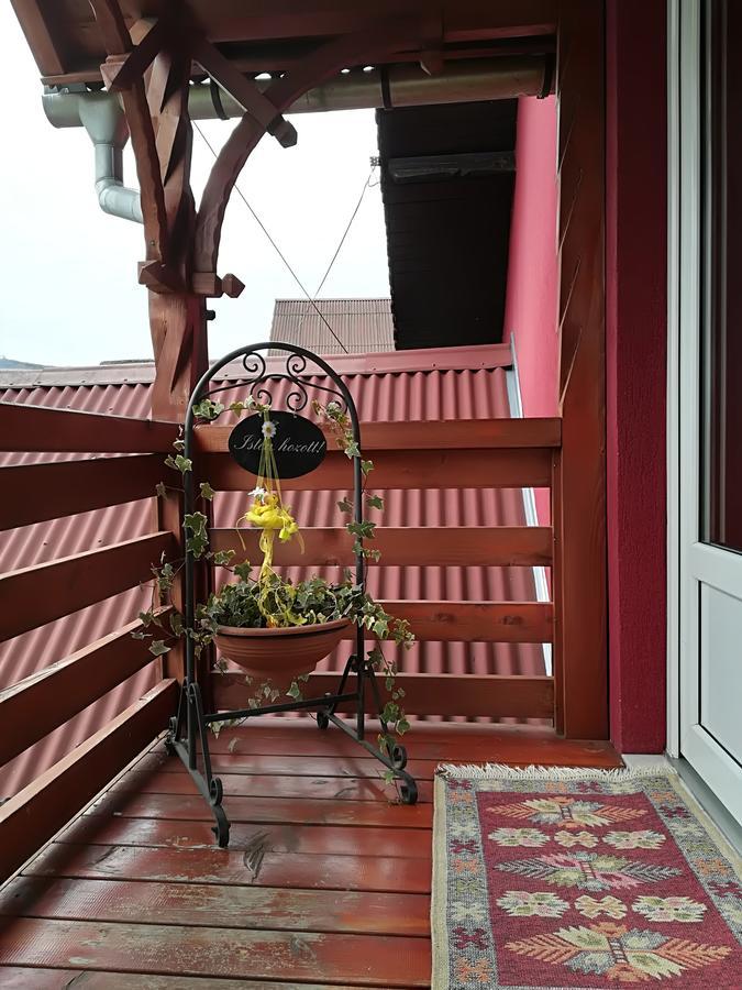 Narcisz B&B Corund  Eksteriør bilde